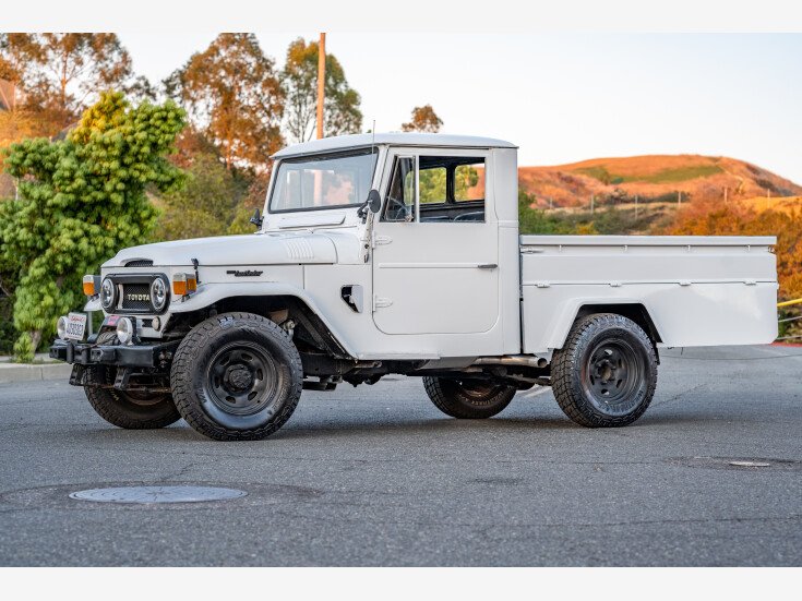 Thumbnail Photo undefined for 1969 Toyota Land Cruiser